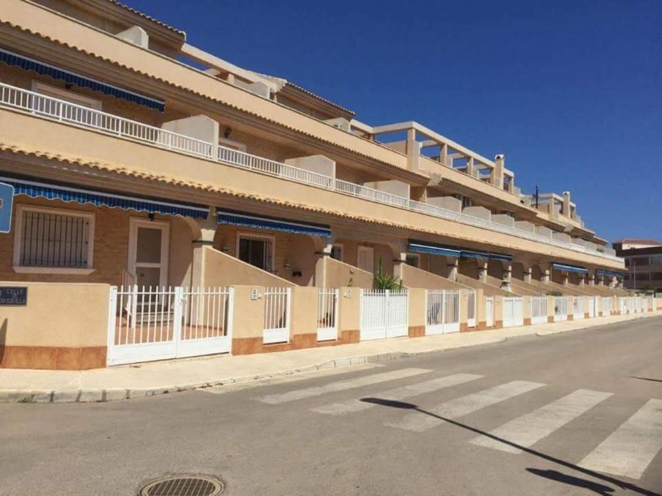 Town House Villa Los Nietos Eksteriør bilde